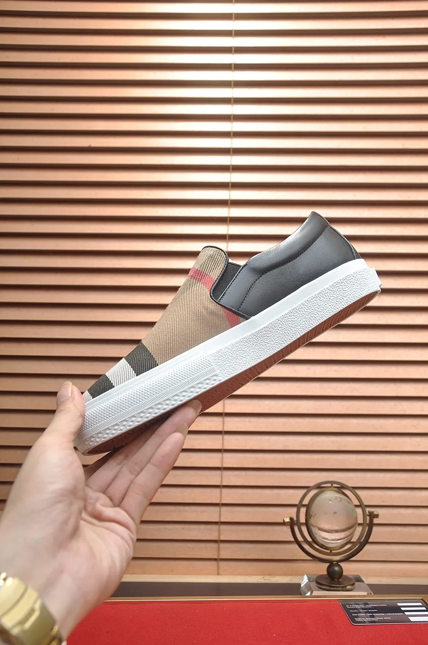 Men's shoes💰480💶[Burberry] (cowhide lining) classic low-top sneakers｜Imported cowhide with classic plaid fabric｜Cow leather lining｜Original outsole｜Fine workmanship and comfortable to wear Size: 38-44 (customized at 45)